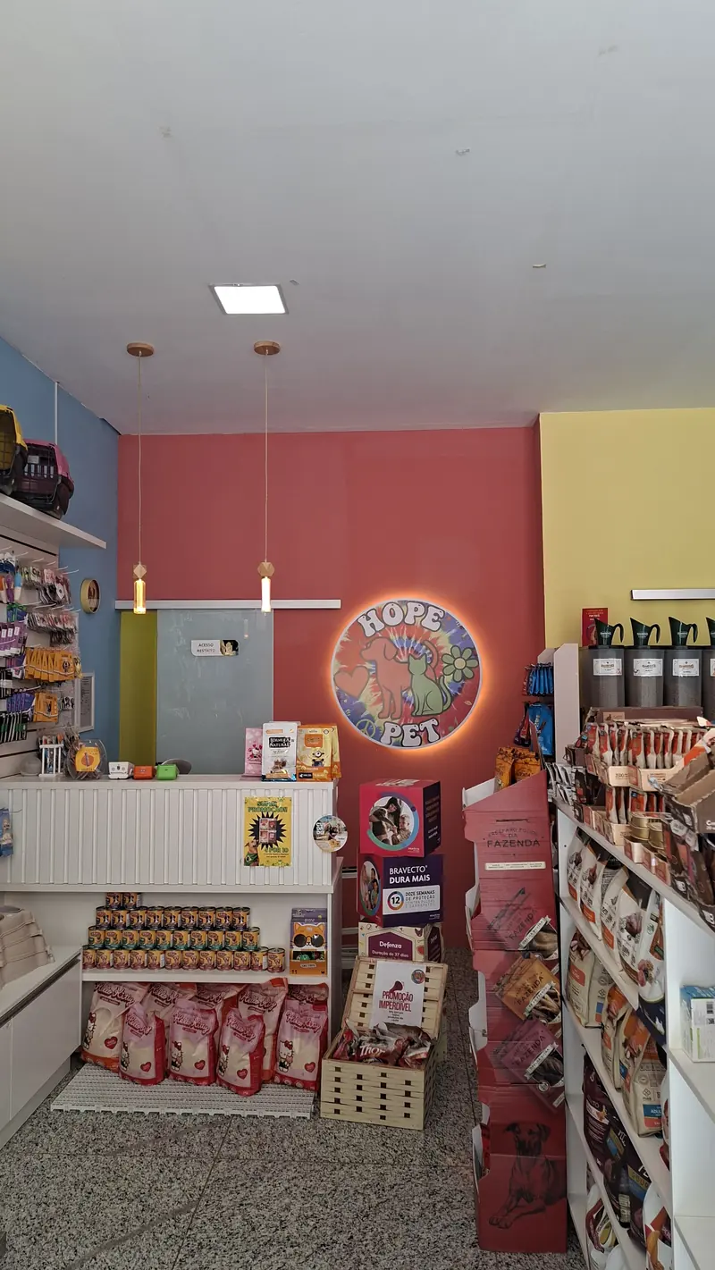Recepção e caixa da Hope Pet Shop